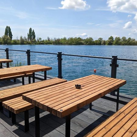 Chichester Lakeside Self-Catering Holiday Home 外观 照片
