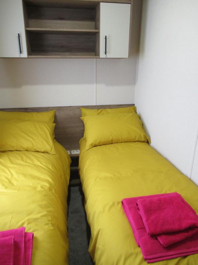Chichester Lakeside Self-Catering Holiday Home 外观 照片