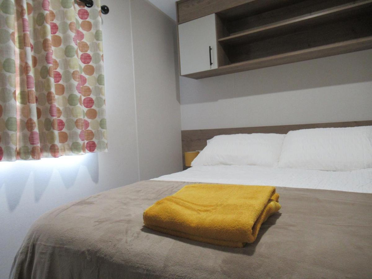 Chichester Lakeside Self-Catering Holiday Home 外观 照片
