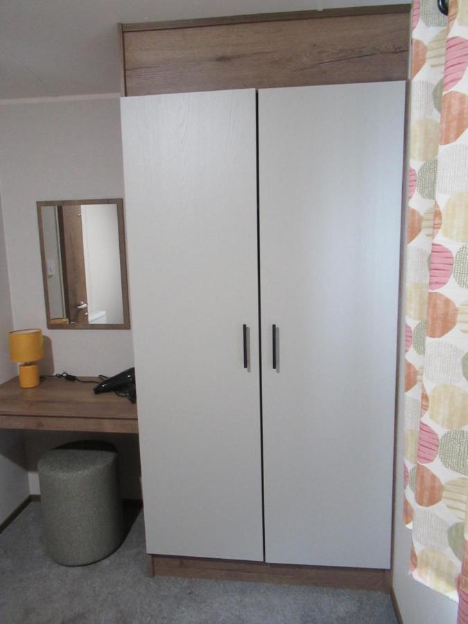Chichester Lakeside Self-Catering Holiday Home 外观 照片